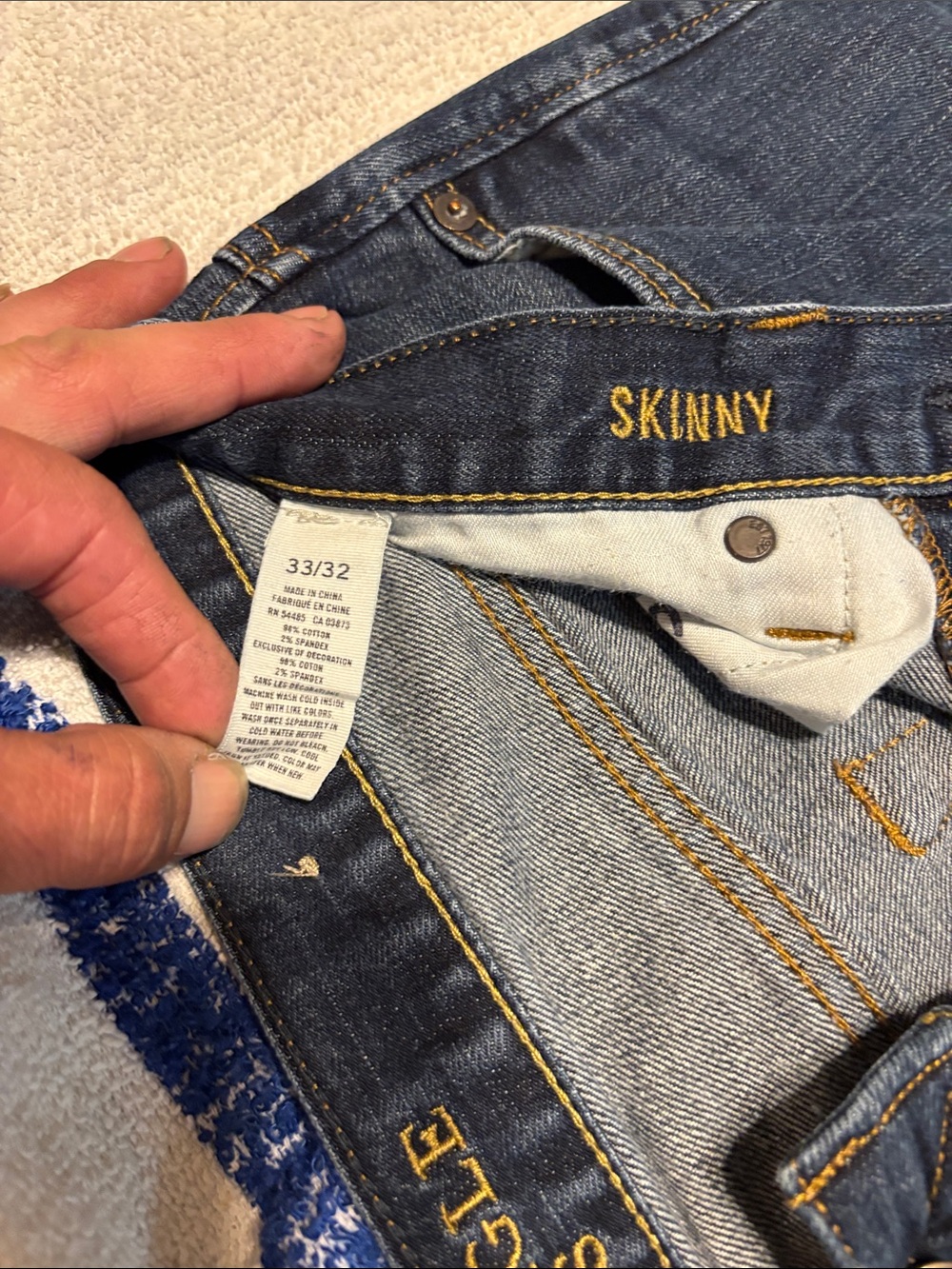 American Eagle Outfitters Men’s Jeans - Dark and Light Blue Washes - Picture 3 of 16